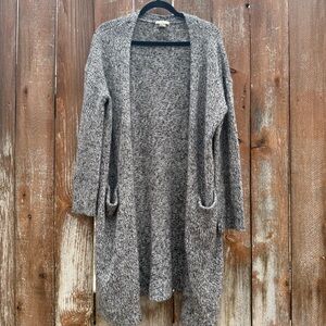 H&M Women’s Heather Gray Knee Length Open Front Cardigan Sweater Size Large